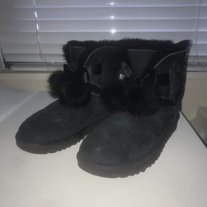 UGGS size 8!! Wear and tear can be seen!!